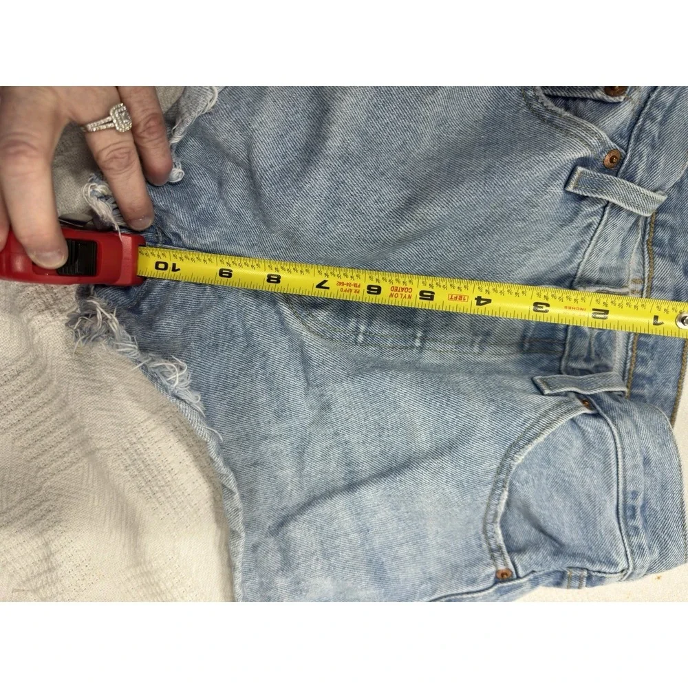 Levis small spot